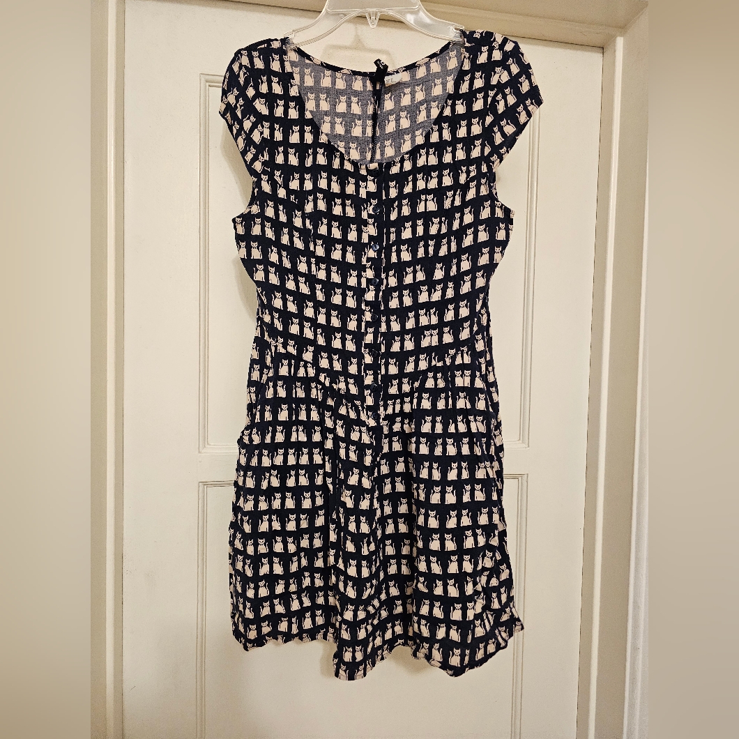 Cat Print Blouse! Euc
